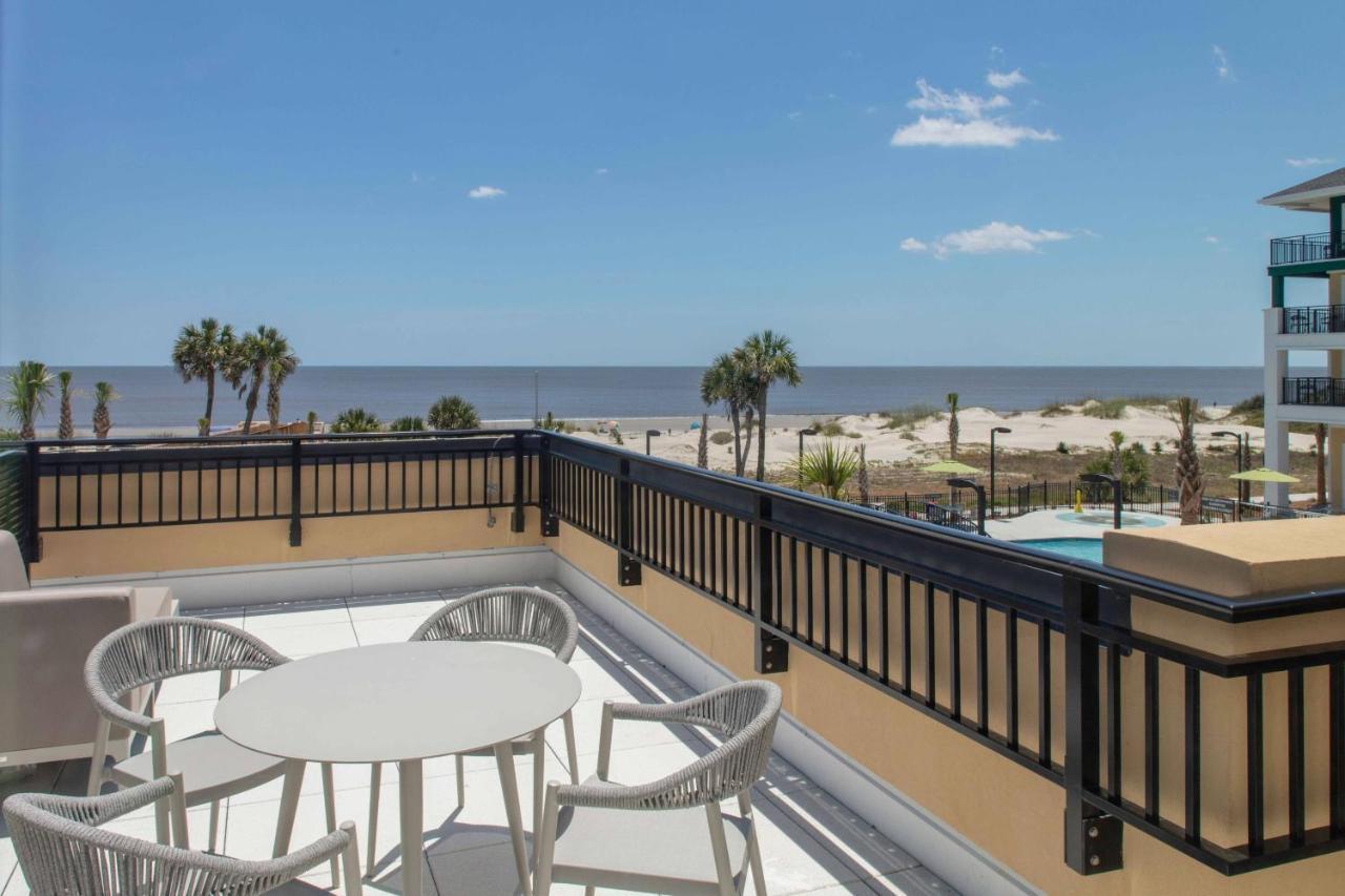 Courtyard By Marriott Jekyll Island Hotel Exterior foto